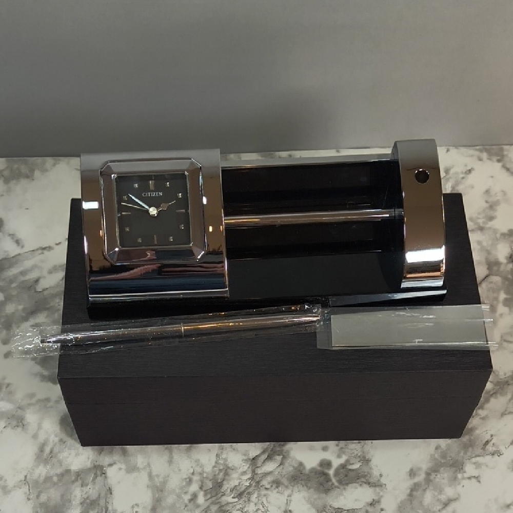 Citizen Executive Suite Black/Chrome Desk Clock/Card Holder With Pen